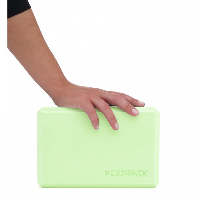 Блок для йоги Cornix EVA 22.8 x 15.2 x 7.6 см XR-0103 Green