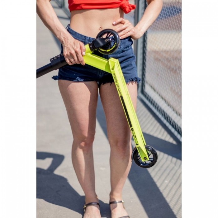 Трюковой самокат SportVida Stunt Rampage Terror SV-RT0001 Black/Green