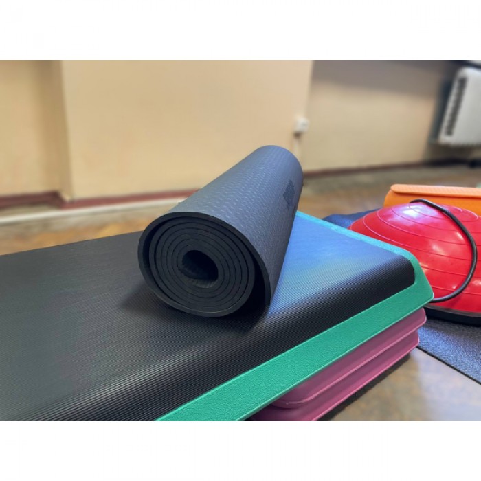 Мат гімнастичний для йоги Jaguar 183x61x0,6 см чорний